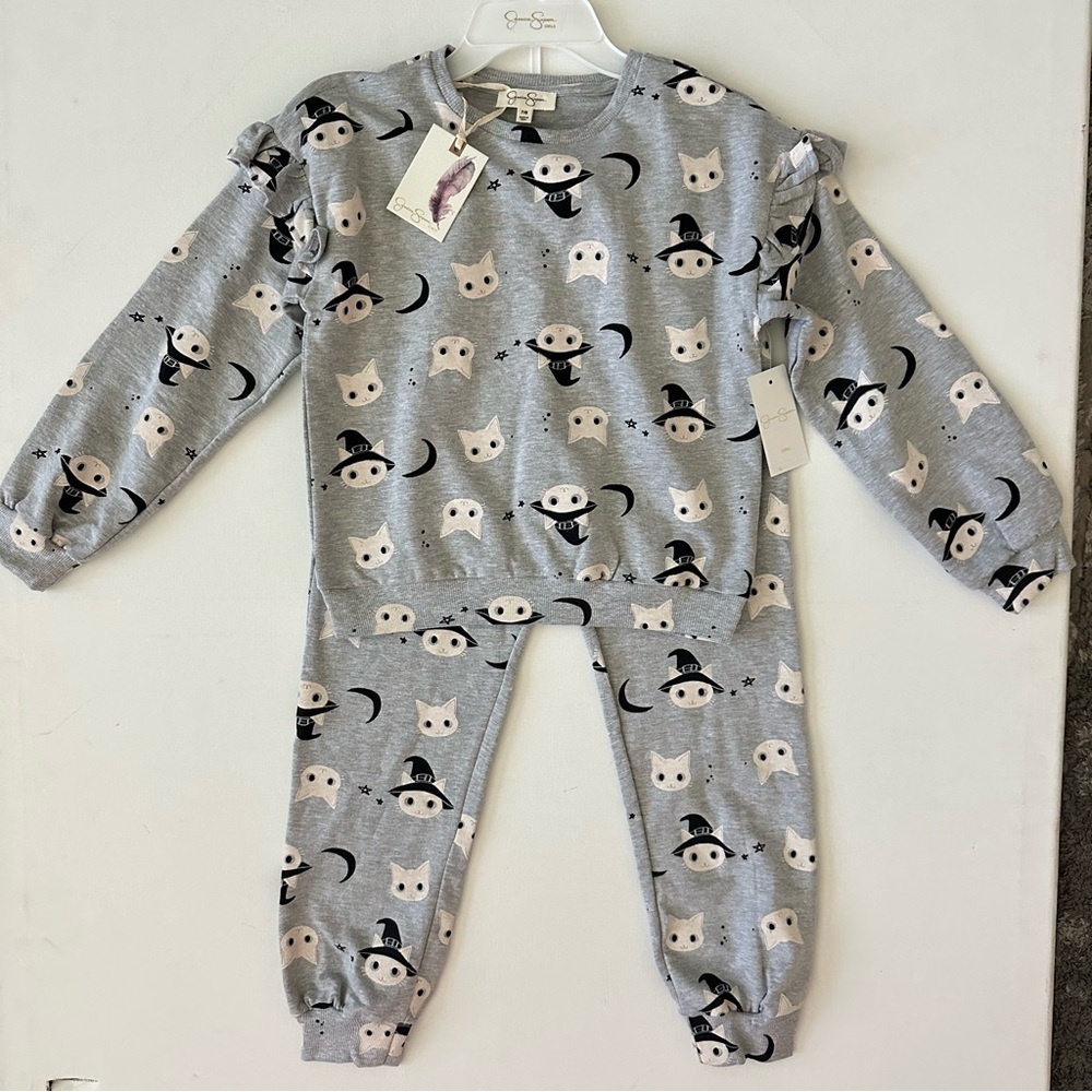 Jessica Simpson Gray Witch Print Sweatsuit Size 7/8 Girls